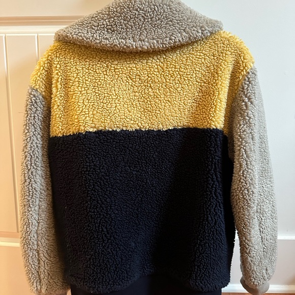 Aritzia Wilfred Jacket - Picture 2 of 2